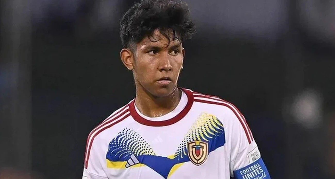 Trabzonspor'dan Thierry Karadeniz ve Rene Mitongo'nun ardından üçüncü 18'lik transfer!
