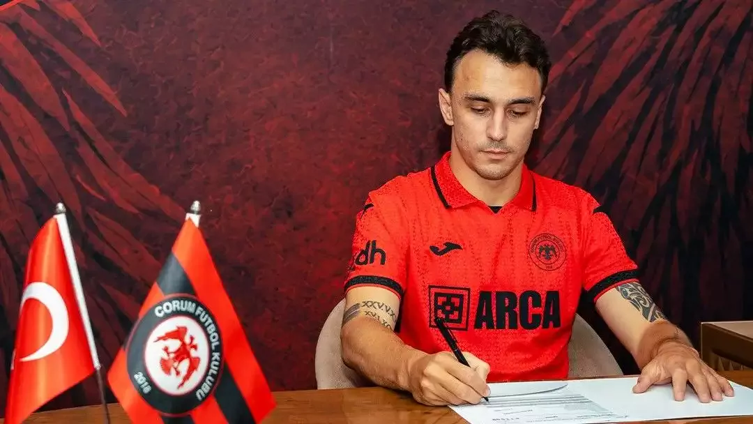 Çorum FK'de Gökhan Sazdağı imzayı attı
