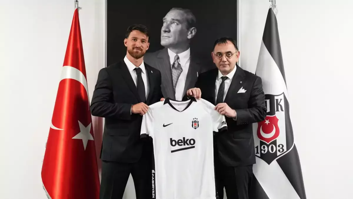 Salih Özcan resmen Beşiktaş'ta! Sözleşme detayı açıklandı