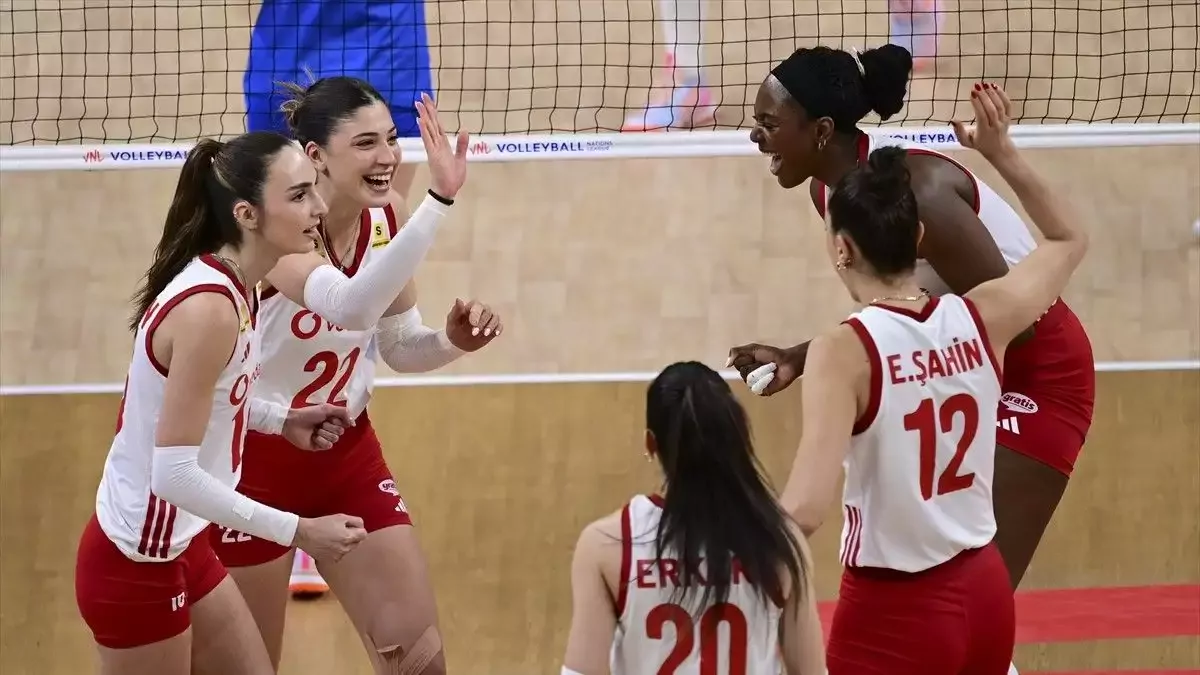 Filenin Sultanları'nın VNL 3. hafta kadrosu belli oldu