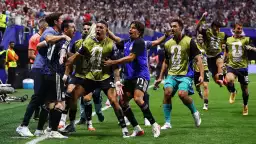 İnanılmaz geri dönüş! İngiltere yıkıldı, Messi'li Arjantin finalde...