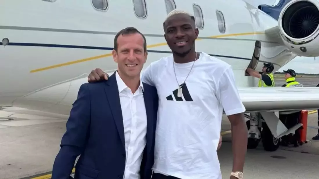 Ünlü menajer George Gardi ve Galatasaray'ın yıldız santrforu Victor Osimhen.