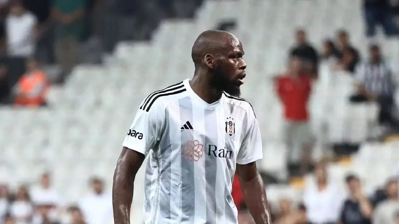 Beşiktaş'a müjde: Onana'ya Süper Lig'den talip çıktı!