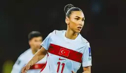 ABB FOMGET, milli futbolcu Miray Cin'i transfer etti