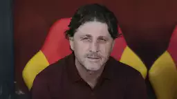 Trabzonspor yönetimi, Fatih Tekke'nin transferini çok istediği santrfor için İngiltere'ye çıkarma yapacak