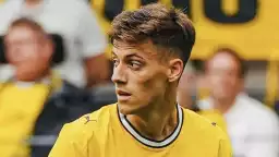 Giannis Konstantelias, ilk Bundesliga maçında kötü sakatlandı