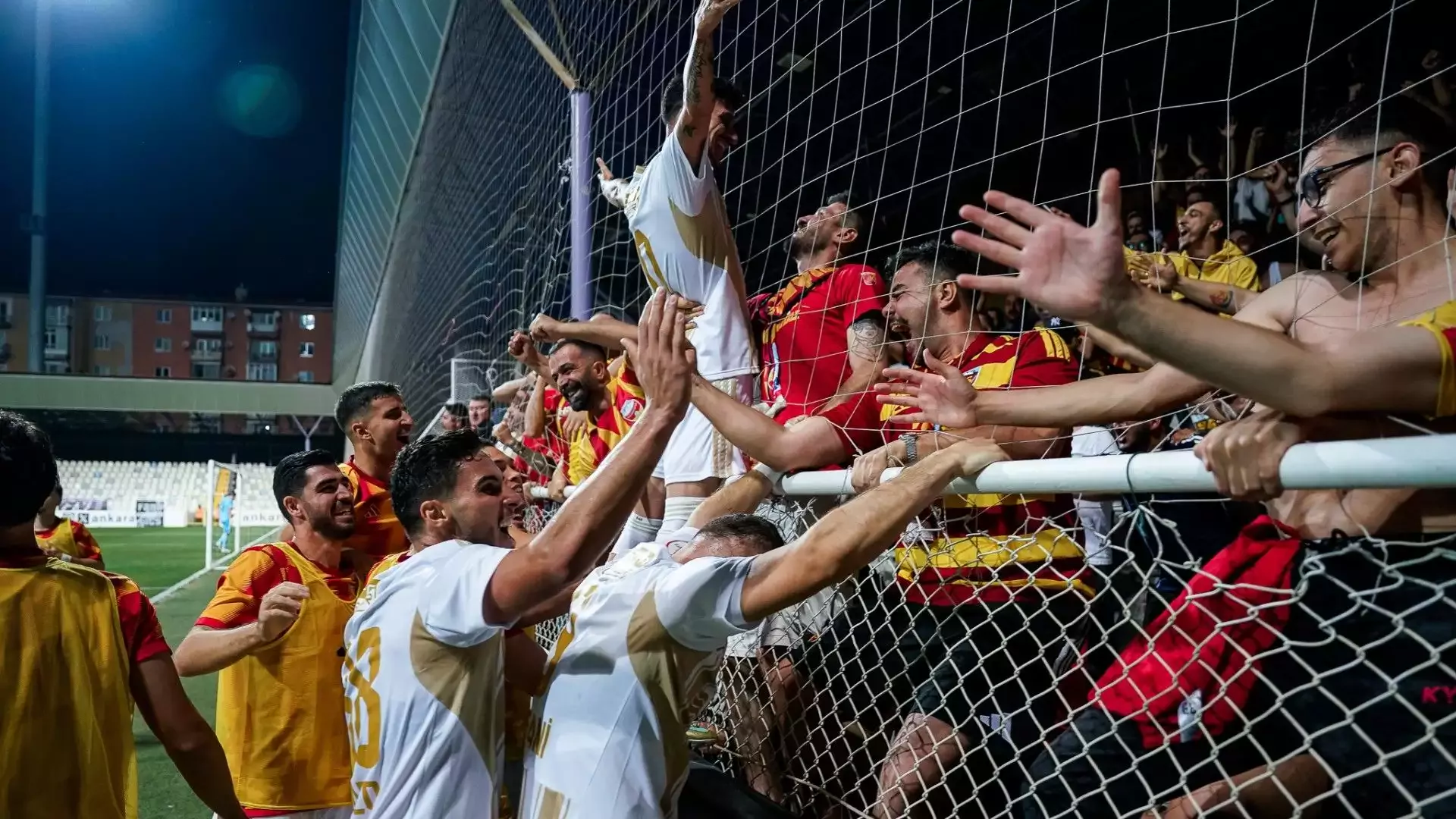 Kayserispor, Süper Lig yürüyüşünü sürdürüyor: 3'te 3!