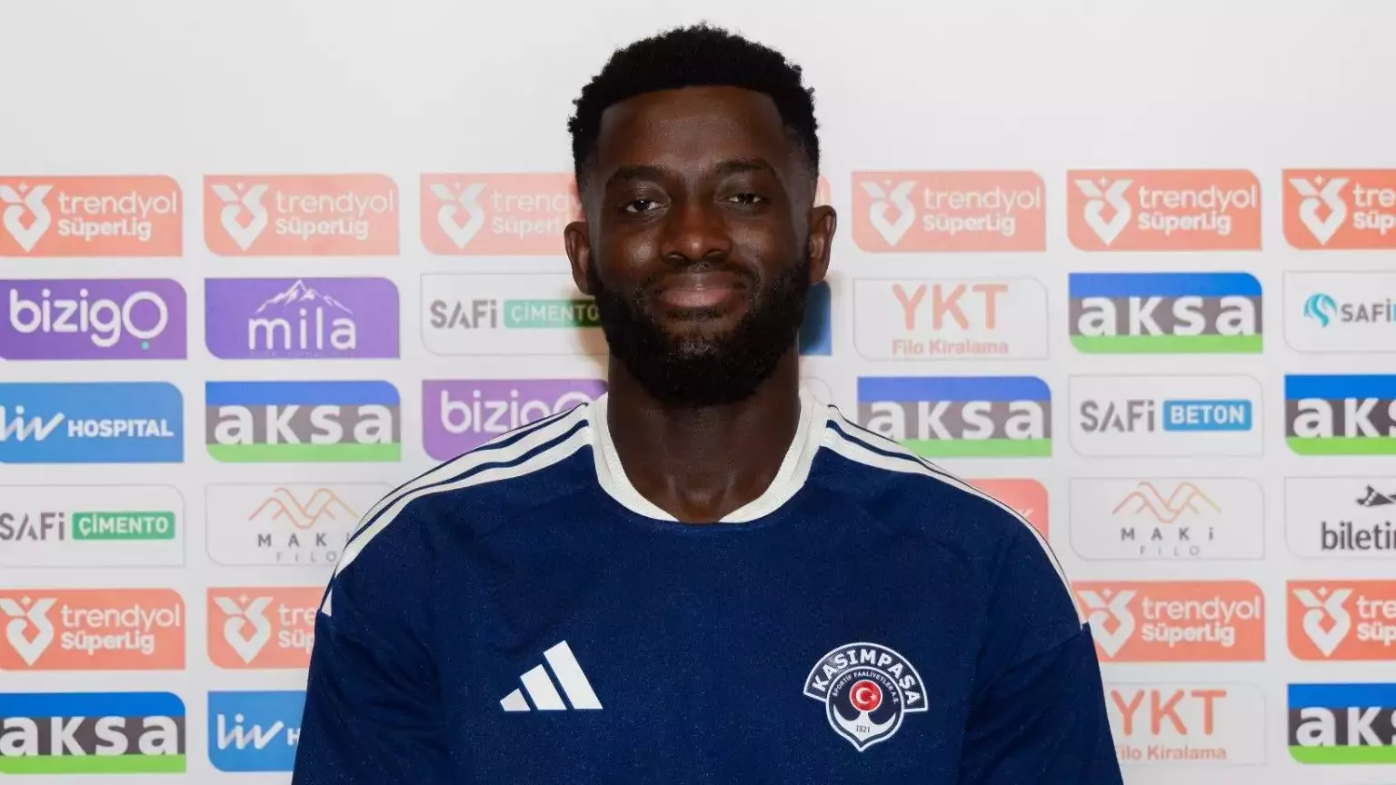 Kasımpaşa'ya Fransız stoper: Kévin Mouanga imzayı attı!