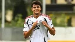 Beşiktaş'ın 19 yaşındaki futbolcusu Mustafa Hekimoğlu'na yurt dışından teklif geldi
