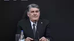 Serdal Adalı: "Vlahovic’in lisansı için İtalya'dan onay bekleniyor