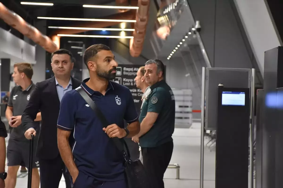 Trabzonspor kafilesi Trabzon'a geldi