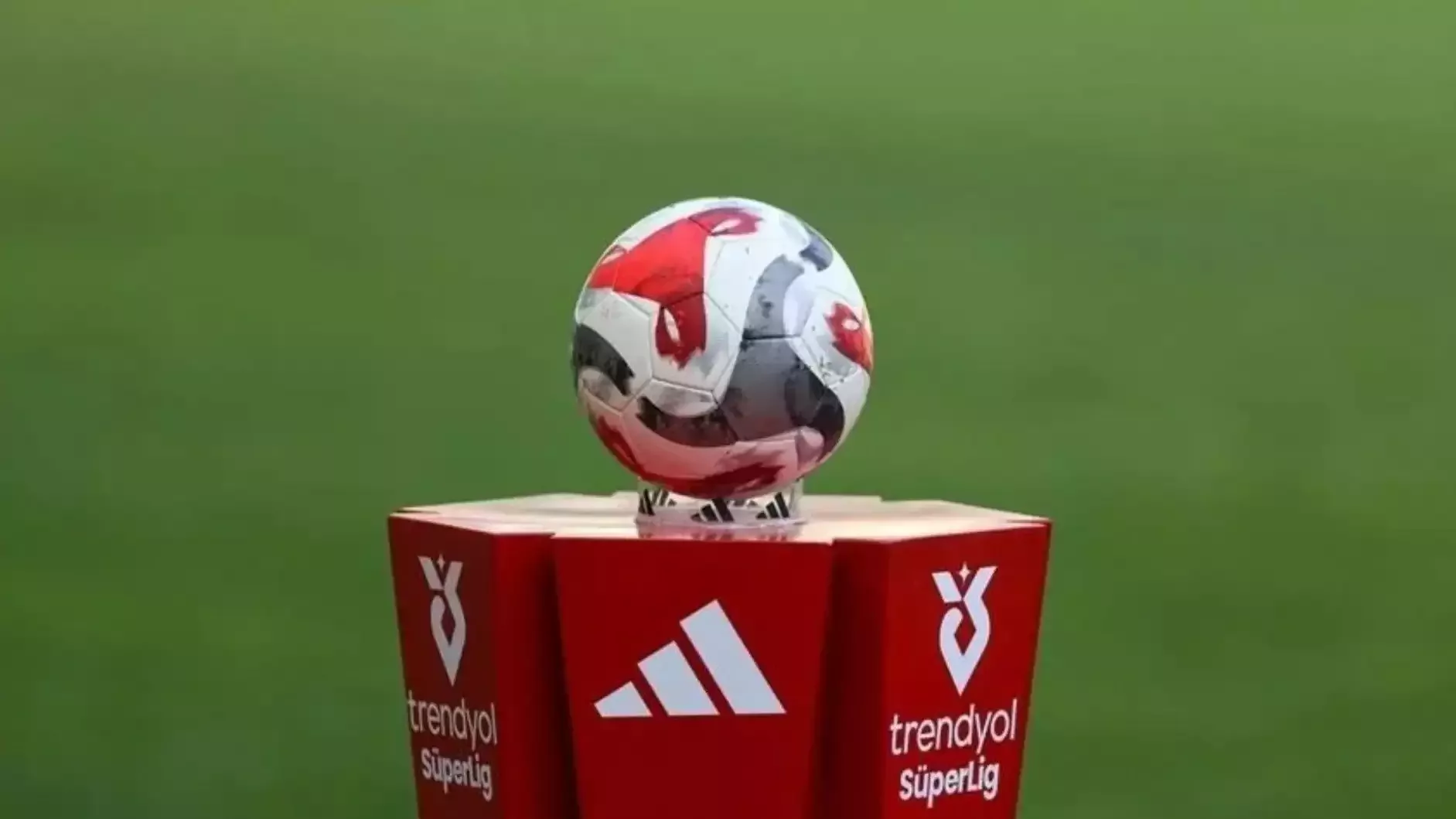 Süper Lig'de 2. ve 3. hafta fikstürü açıklandı