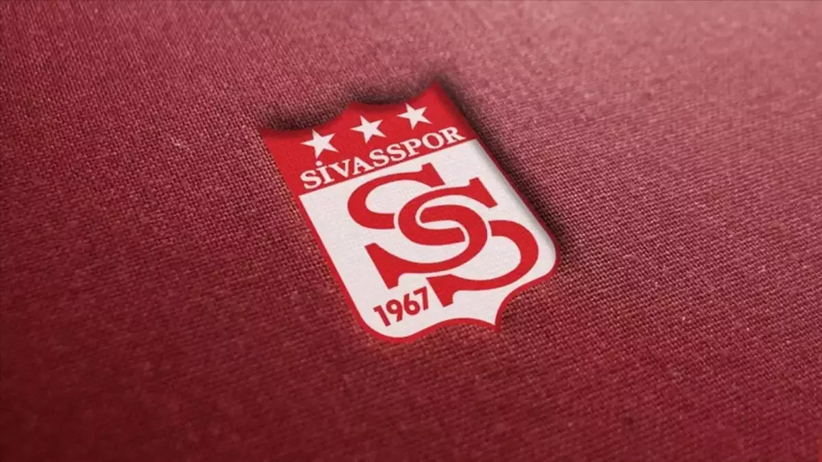 Sivasspor’da 4 imza birden