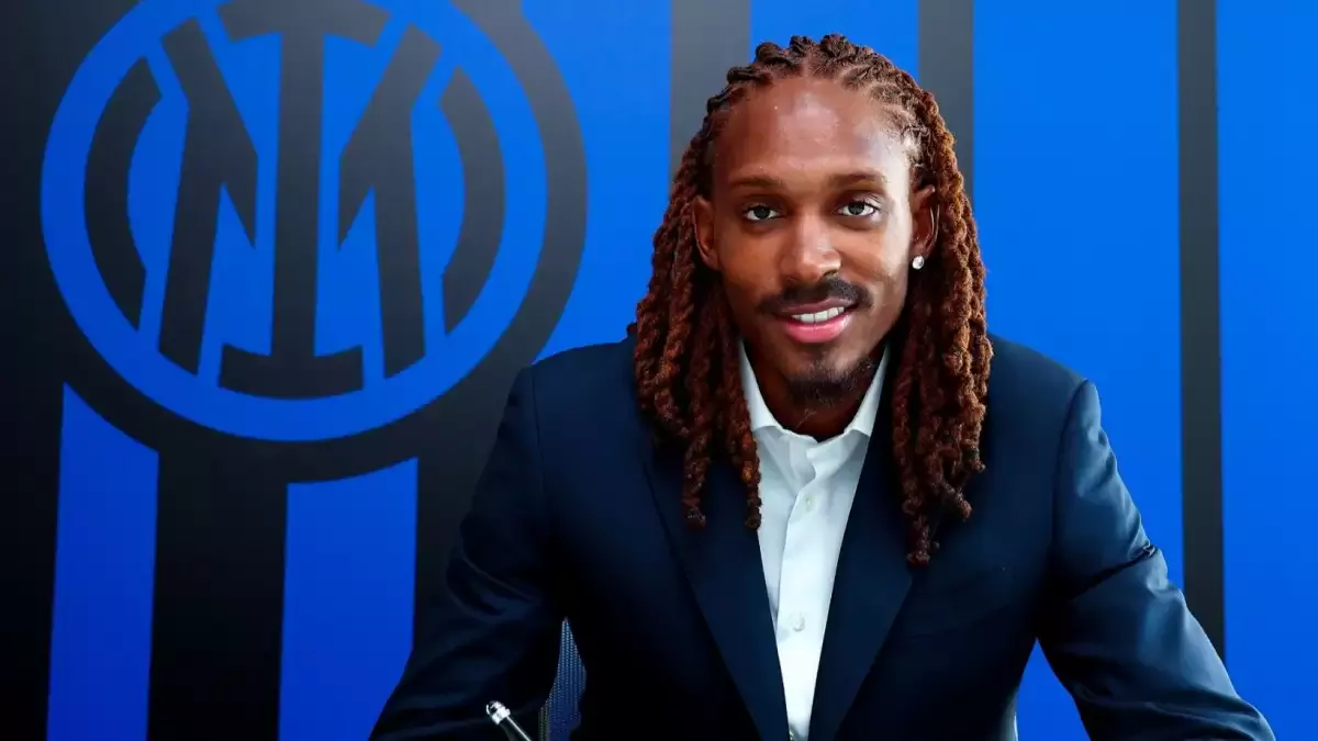 Inter, Dumfries'in yerini doldurdu! Spence imzayı attı