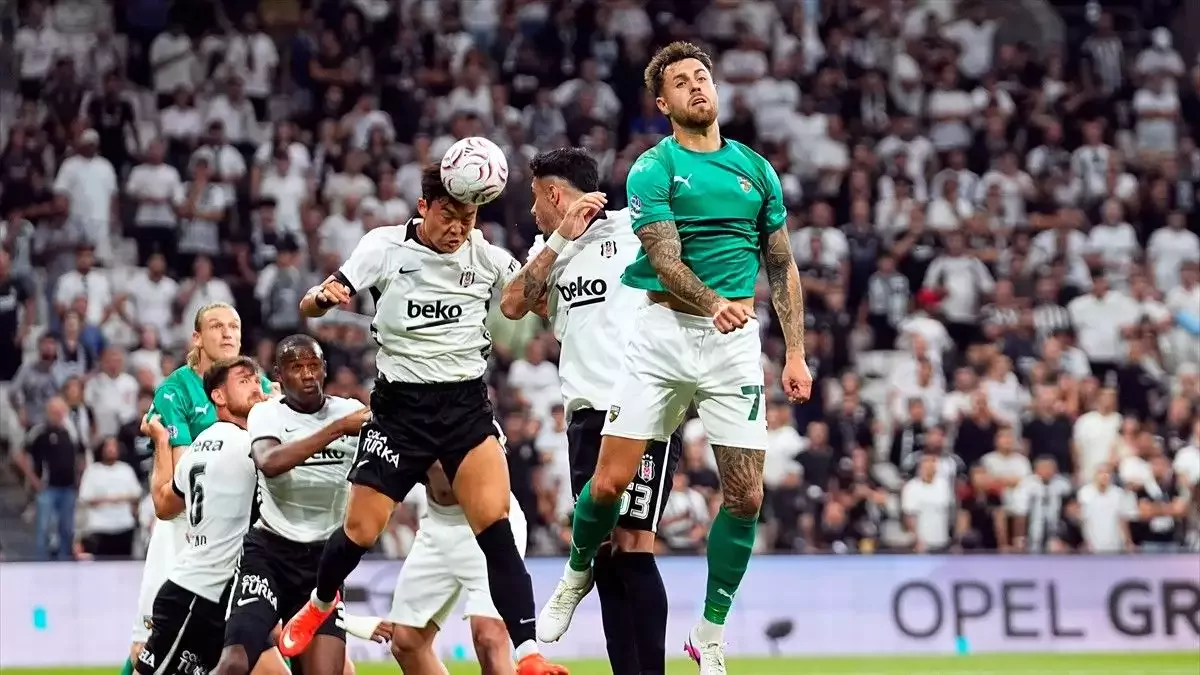 Beşiktaş - Kauno Zalgiris maçında sakatlık! Yeni transfer oyuna devam edemedi