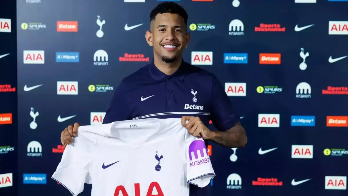 Tottenham, Savinho’yu renklerine bağladı
