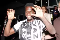 Ernest Poku'nun ardından Beşiktaş'tan bir transfer daha! Yıldız futbolcu yarın İstanbul'a gelecek