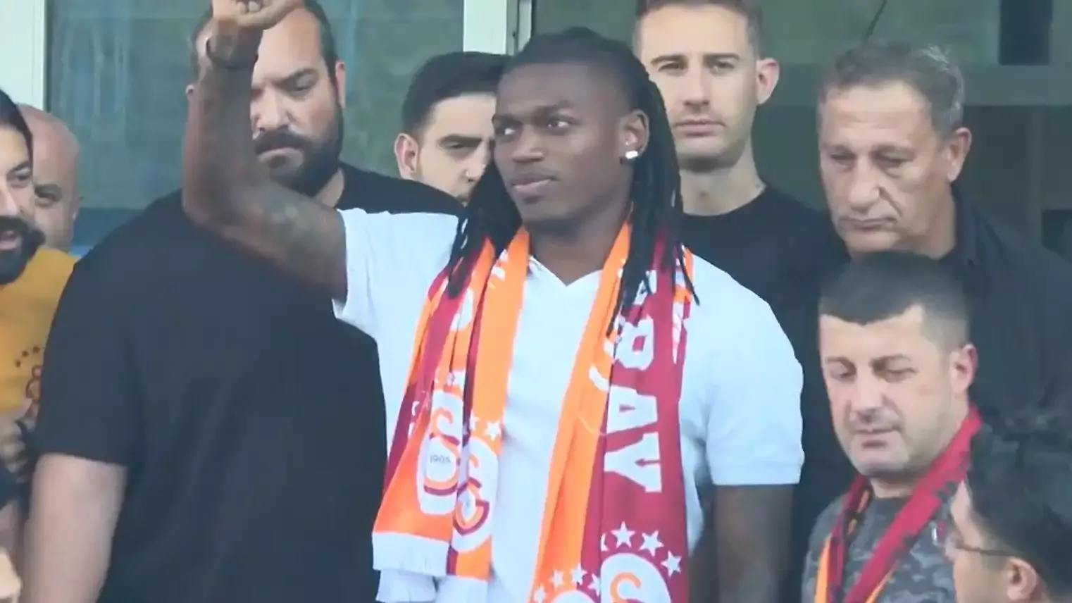 İstanbul'a inen Rafael Leao: "Aston Villa'yı reddettim"