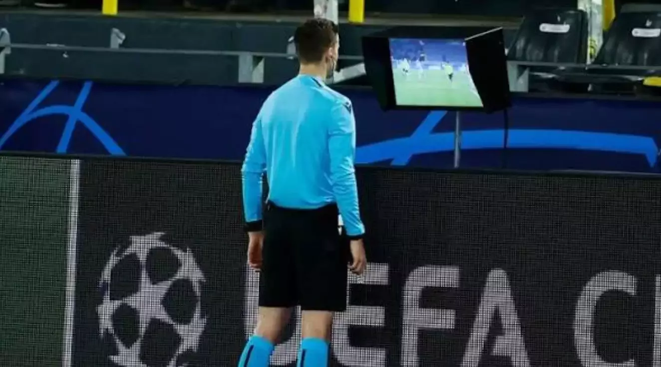 UEFA, hakemlerin karar alma süreçlerine açıklık getirmek için "Clear Line"ı kullanıma sundu