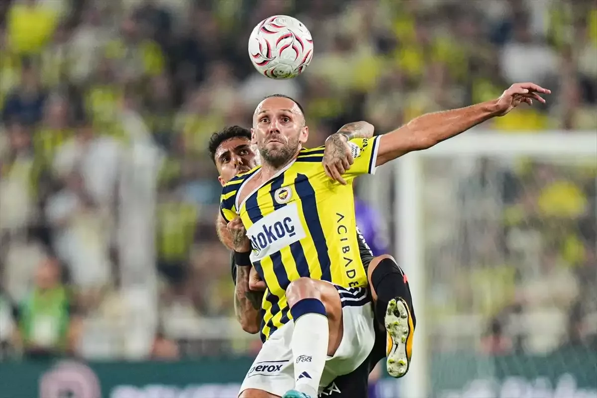 Vedat Muriqi-Emirhan Topcu