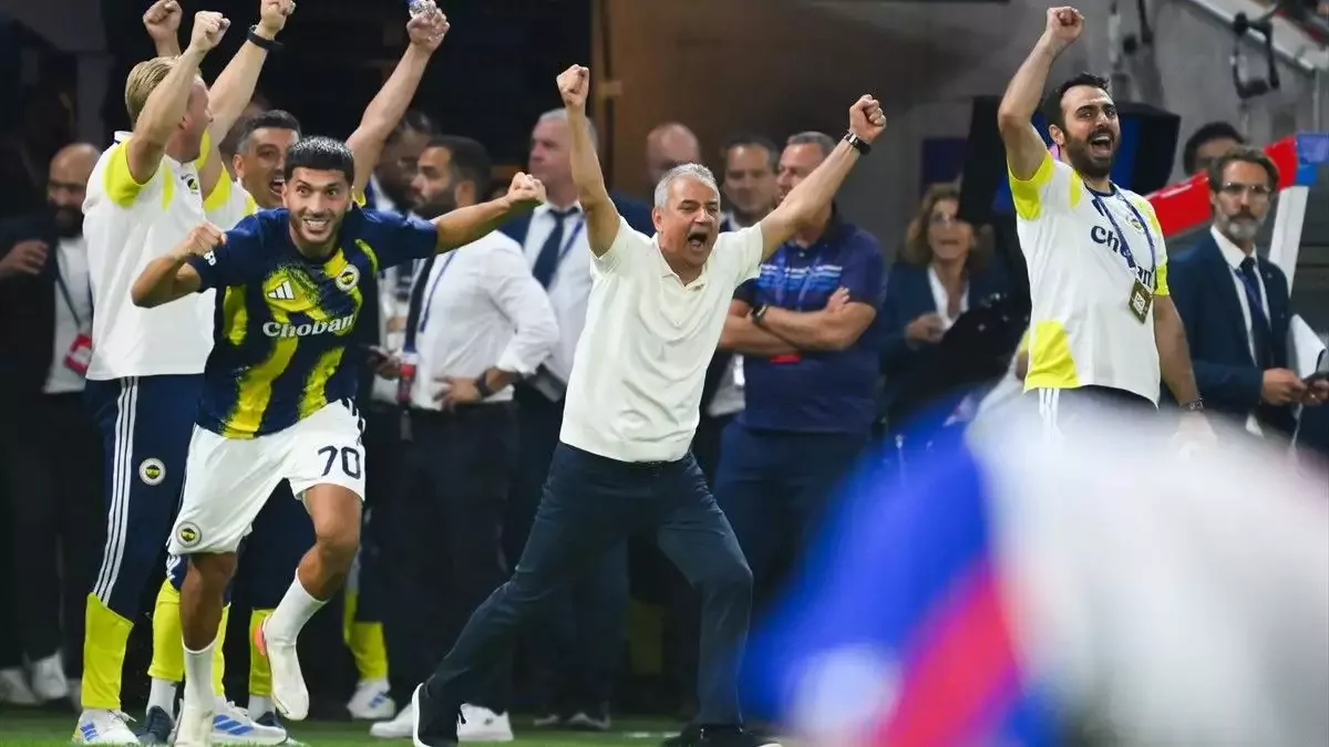 İsmail Kartal'dan Fenerbahçe taraftarına çağrı! "Şampiyon olacağız"