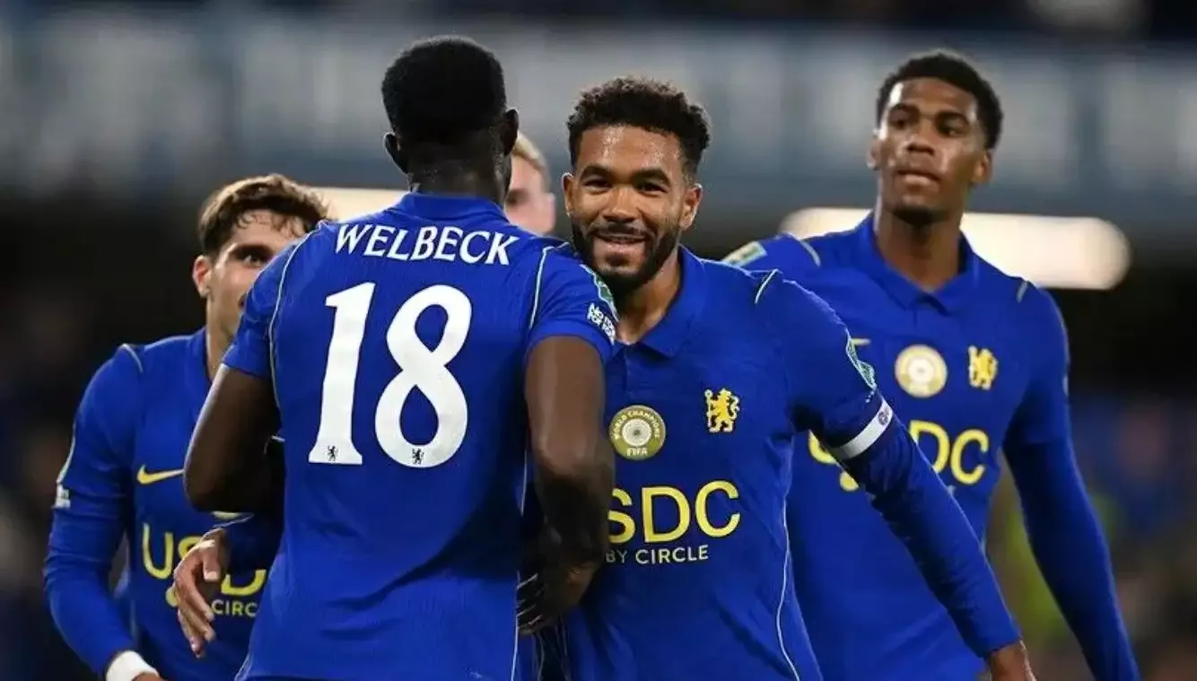 Chelsea geriden geldi, ezdi geçti