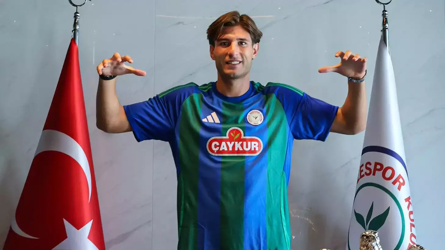 Çaykur Rizespor'a Cagliari'den İtalyan golcü!