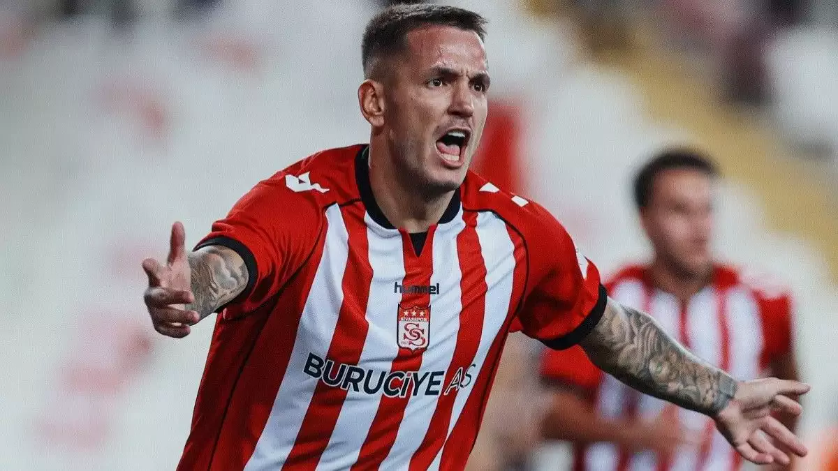 Rey Manaj, Sivasspor'u sırtladı: Golleri olmasaydı...