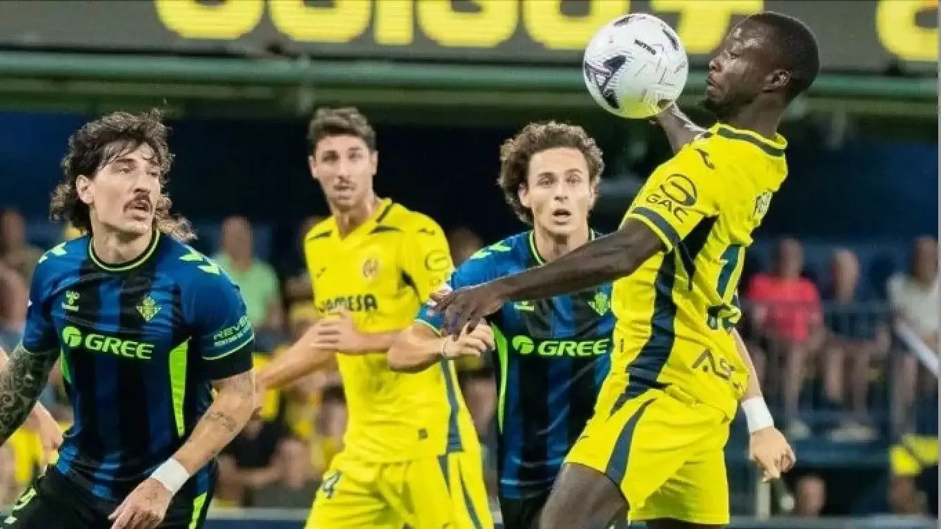 Fenerbahçe'nin rakibi Villarreal evinde kaybetti