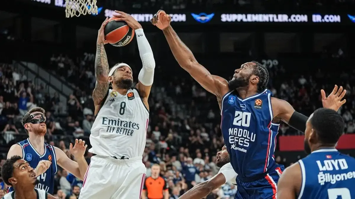 Anadolu Efes - Real Madrid: 94-84 Maç sonucu, maç özeti (Yazılı)