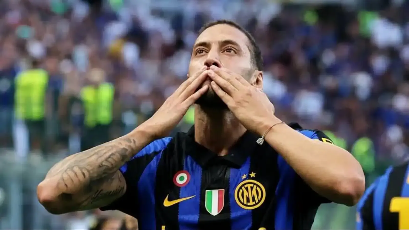 VİDEO | Hakan Çalhanoğlu’nun golü Serie A’da ayın golü seçildi!