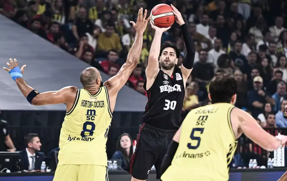Fenerbahçe Tarfin 72-59 Beşiktaş