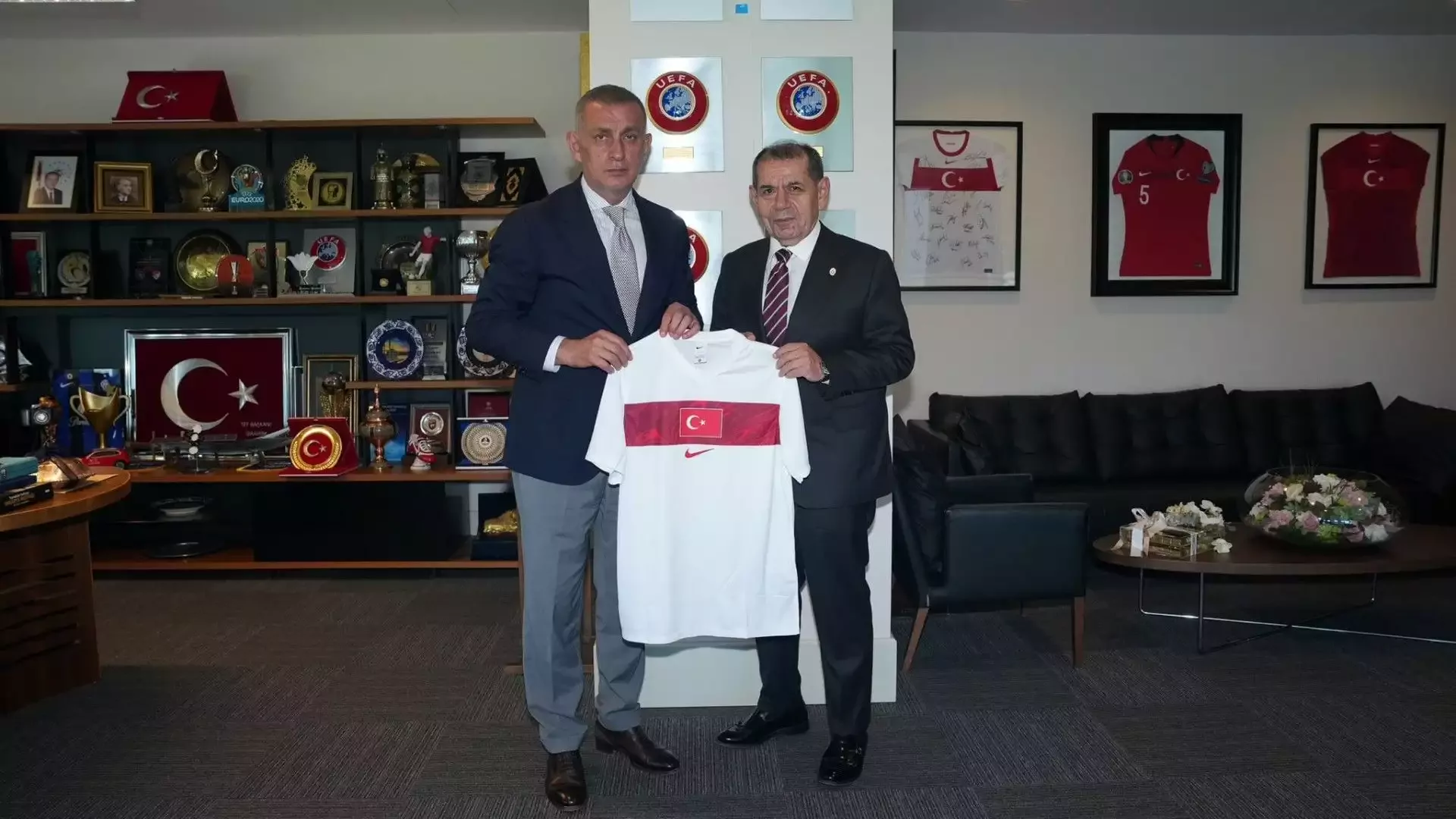 Dursun Özbek'ten TFF Başkanı İbrahim Hacıosmanoğlu'na ziyaret!