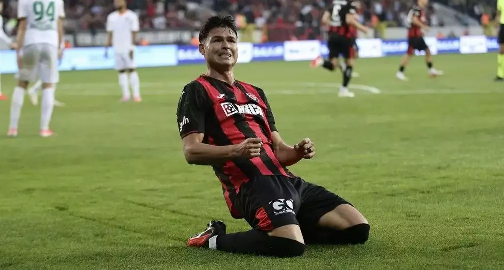  Jesus Ramirez 