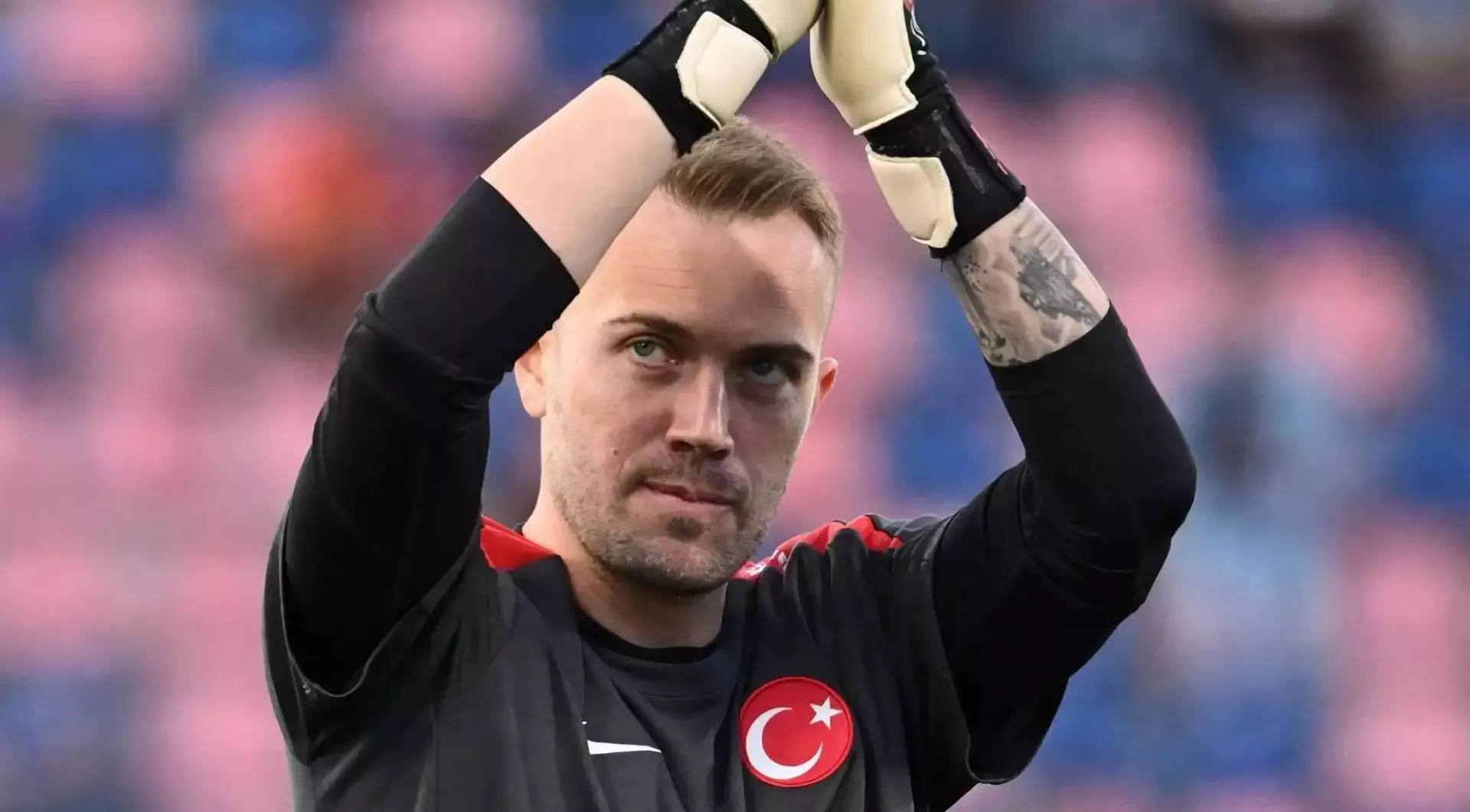 Mert Günok veda kararını sosyal medyadan duyurdu! Milli takım kariyerine nokta koydu