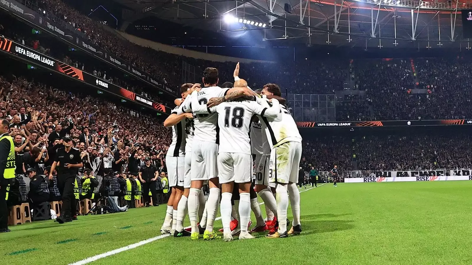 Süper Lig'in "hat kıran" oyuncuları: İlk 3 isim de Beşiktaş'tan!