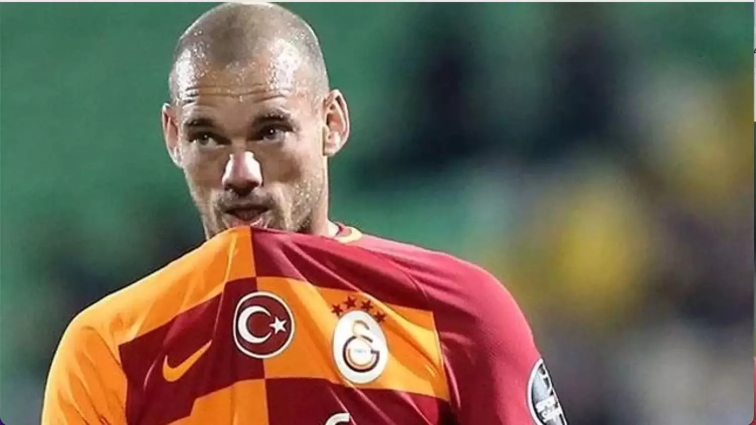 Sneijder hatıralarını satışa çıkardı! Serveti gündem oldu