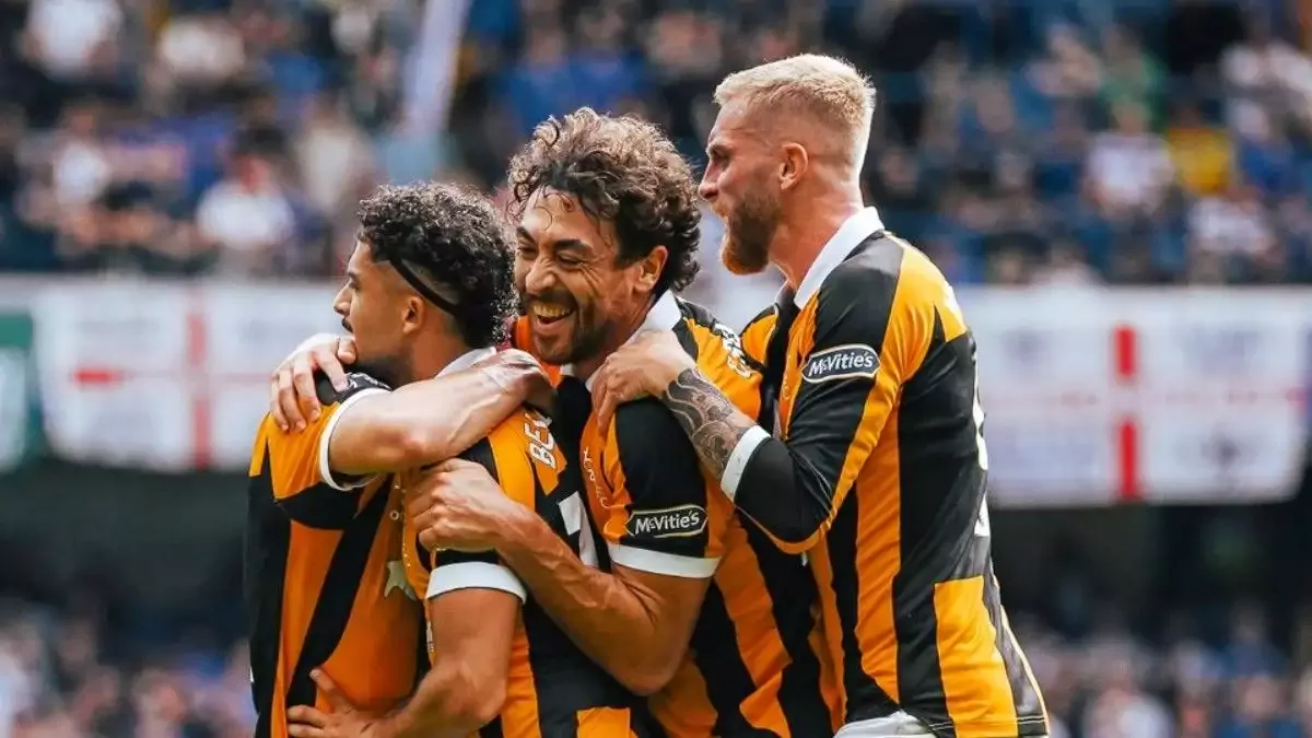 Hull City, ilk 5 haftayı beklentinin çok üstünde tamamladı!