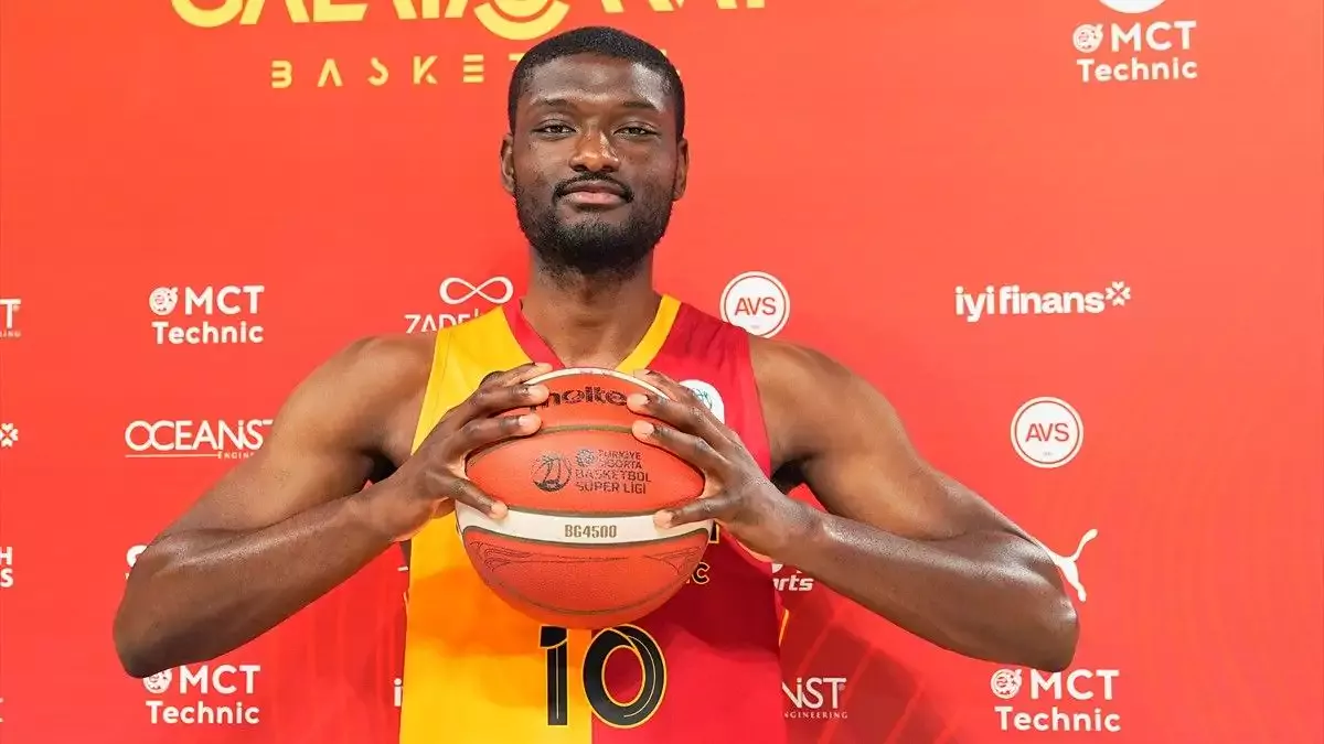 Chimezie Metu: "Osimhen gelmemde gerçekten etkili oldu"