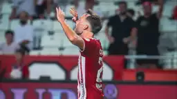 Vanspor'u 3 golle geçen Antalyaspor, üst sıralara tırmanışını sürdürüyor!