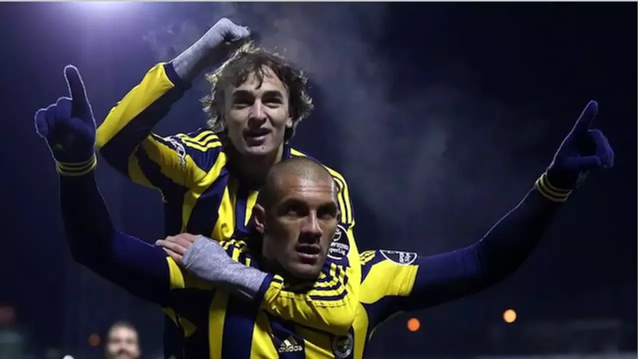 Fenerbahçe, Trabzonspor ve Gaziantep FK'nın eski yıldızı Lazar Markovic için sürpriz imza