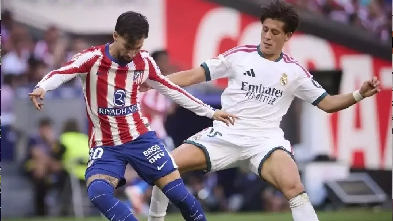 Atletico Madrid, Real Madrid'i devirdi! Fenerbahçe'nin rakibi derbiyi kazandı