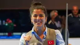 Milli bilardocu Güzin Müjde Karakaşlı, dünya şampiyonu
