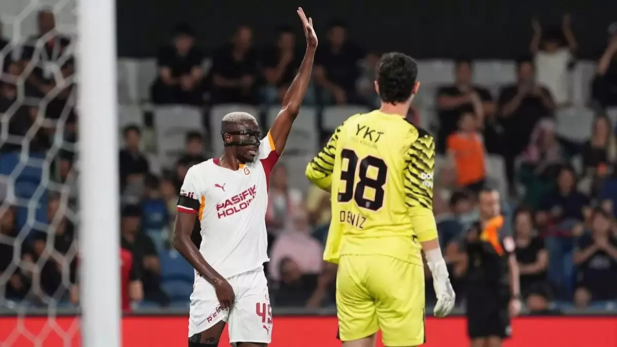 Galatasaray'da Osimhen kararı! Trabzonspor maçında oynayacak mı?