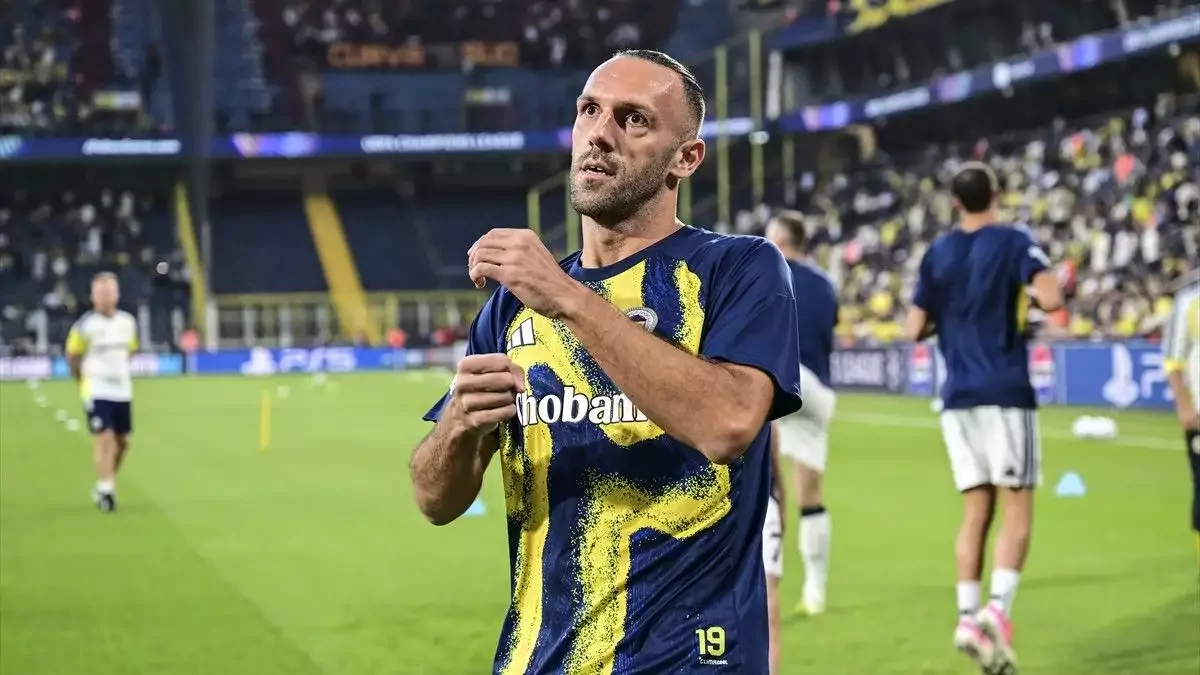 Spor yazarlarından Fenerbahçe değerlendirmesi! | "Ah Vedat ah diyorum tabi ki!"