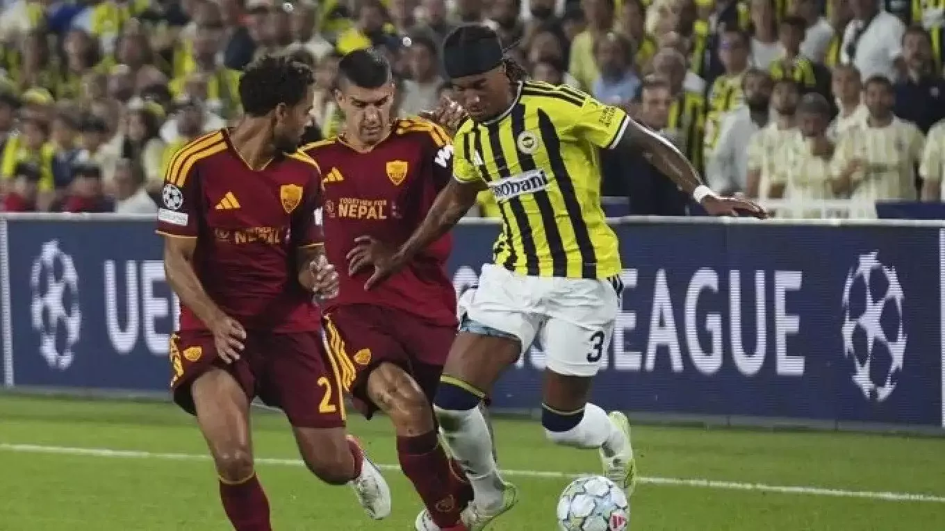 Archie Brown tarihe geçti! 18 yıl sonra gelen gol