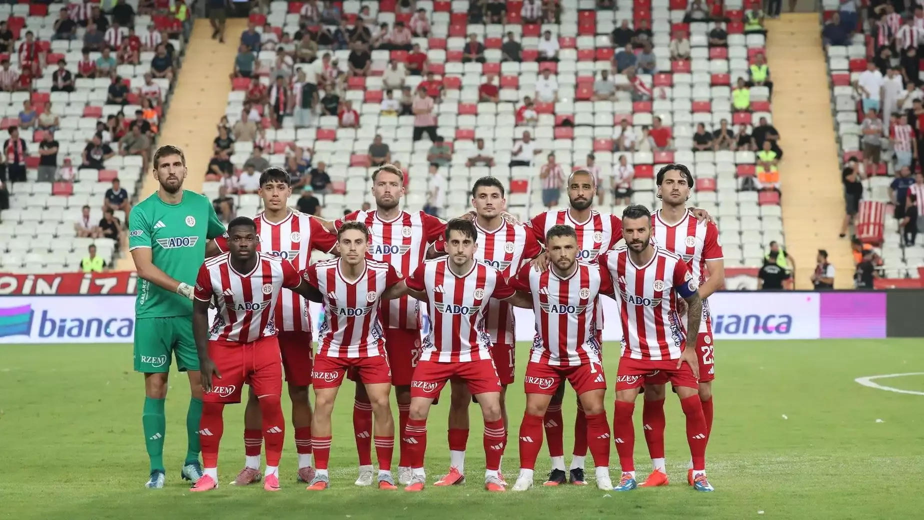 Antalyaspor aradığı golcüyü buldu! Transfer bitiyor