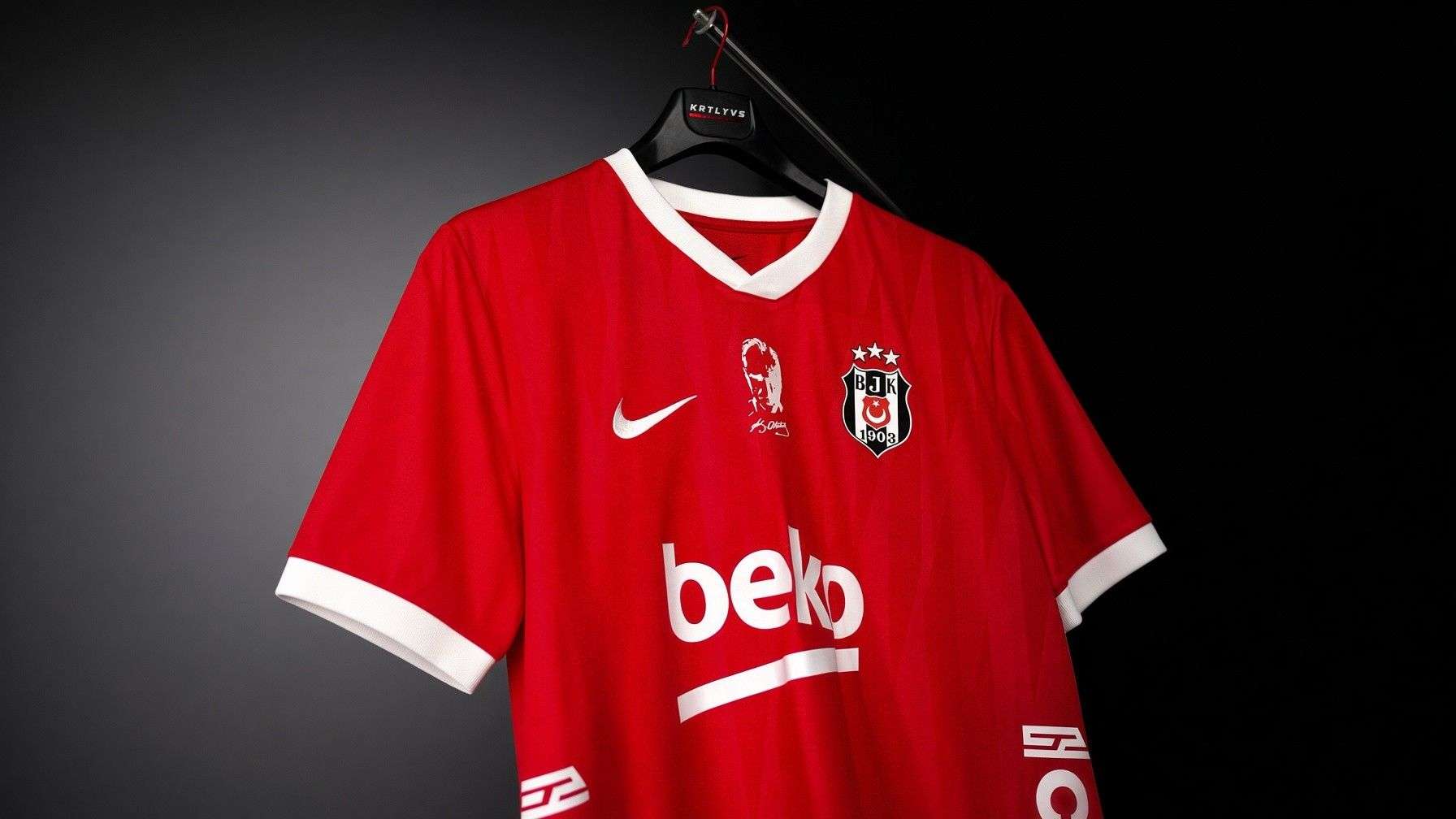 Beşiktaş, temalı dördüncü formasını tanıttı!