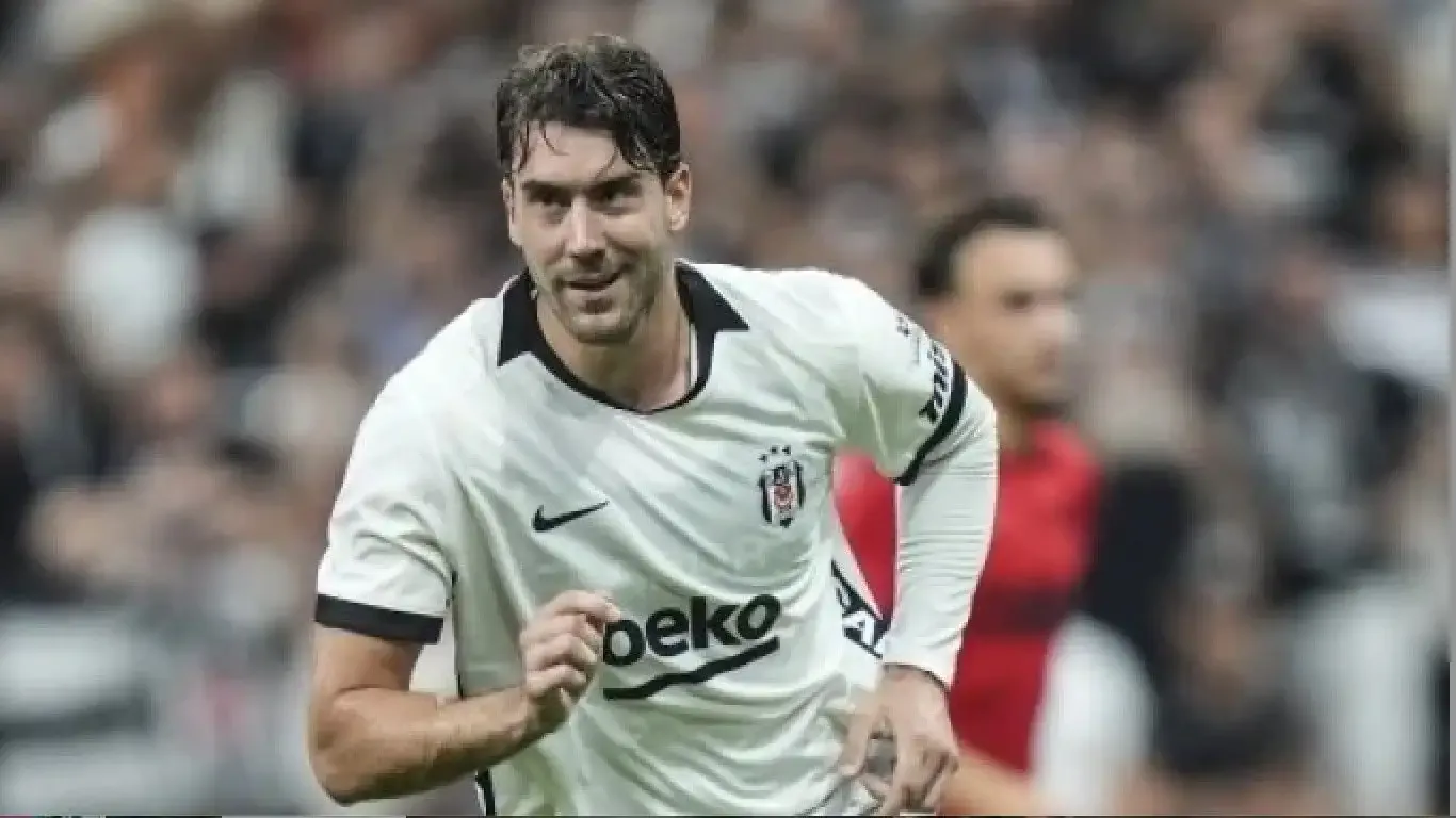 Vlahovic fırtınası! 2000'den beri bir ilk