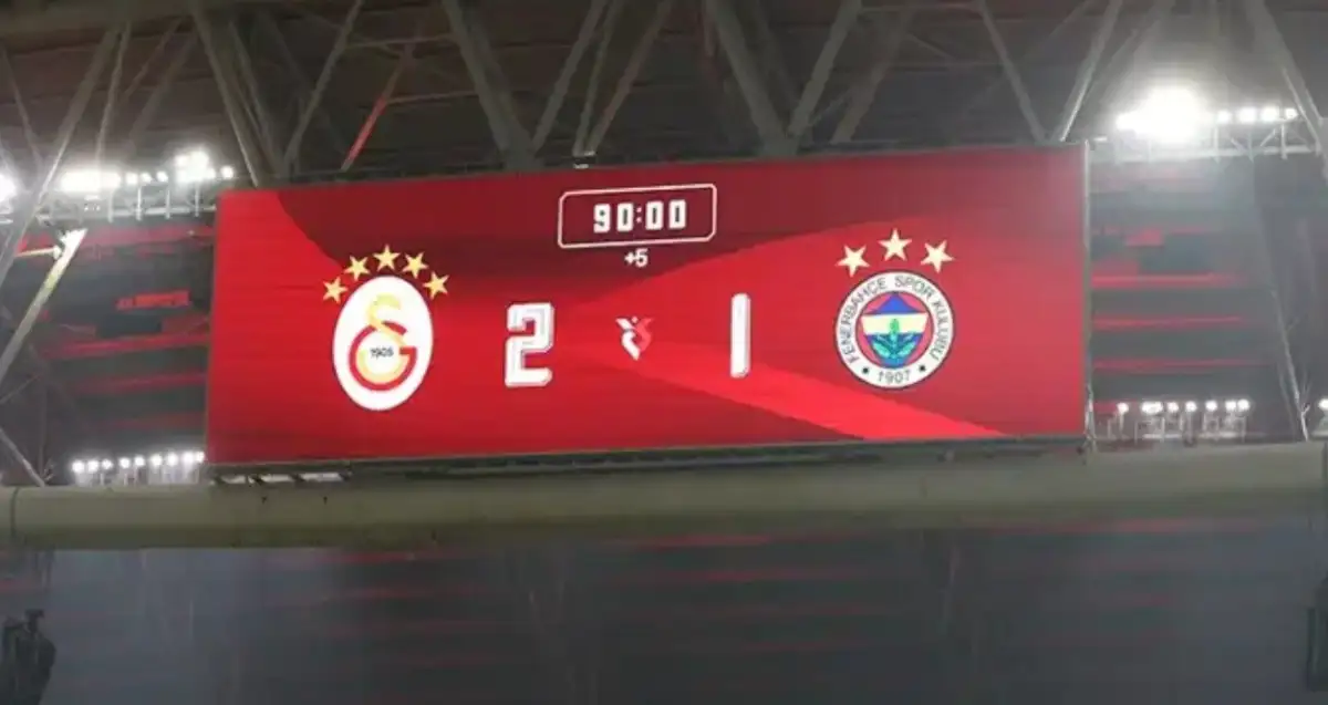 Galatasaray'a PFDK'den logo cezası